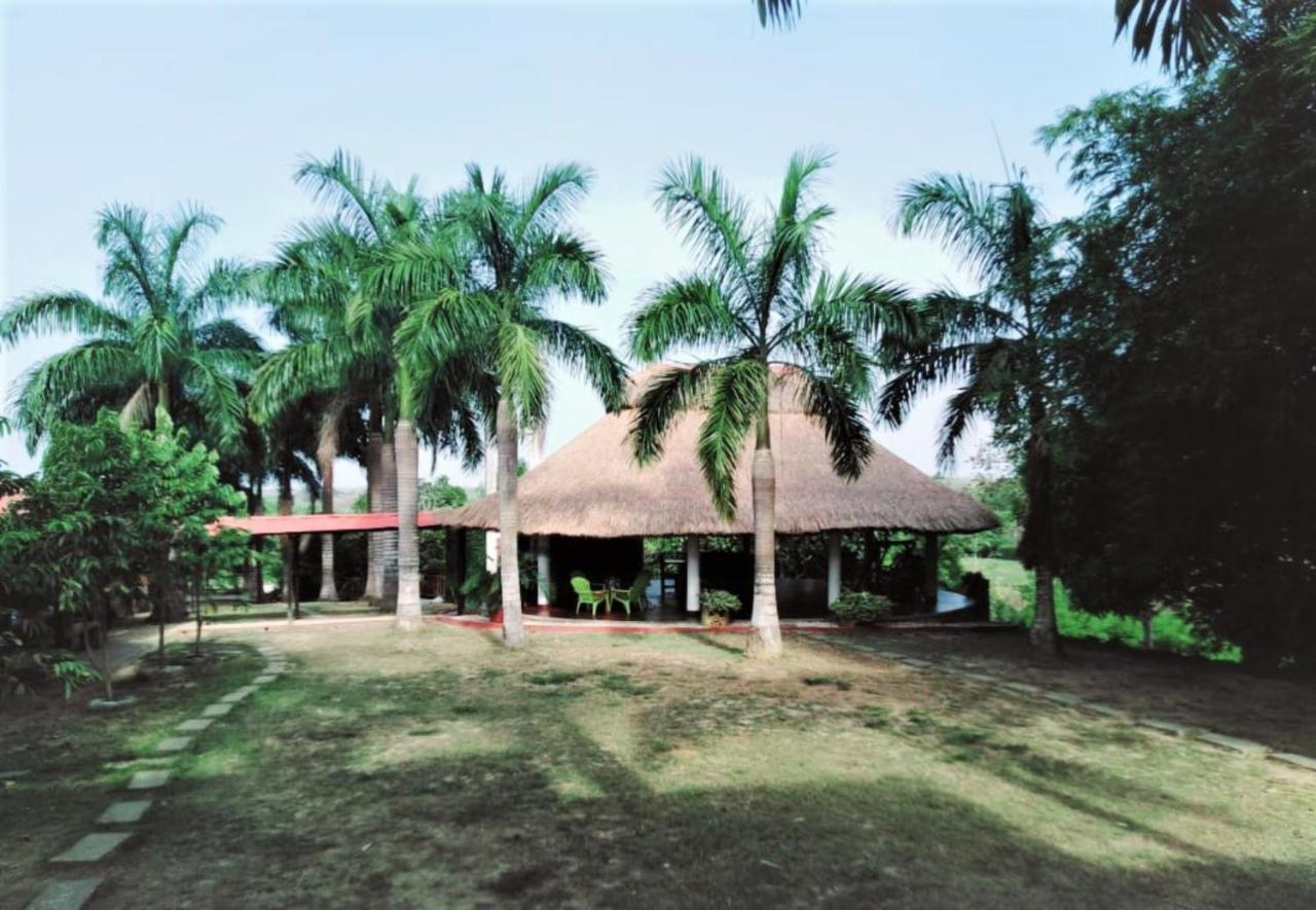 Casa Campo Emaus Caucasia Eksteriør billede