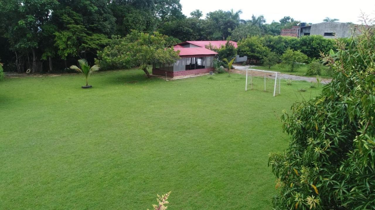 Casa Campo Emaus Caucasia Eksteriør billede